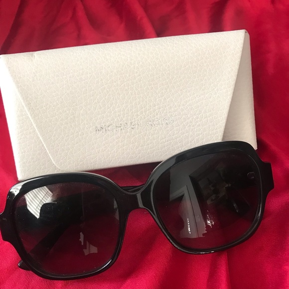 Sunglasses - Picture 1 of 3